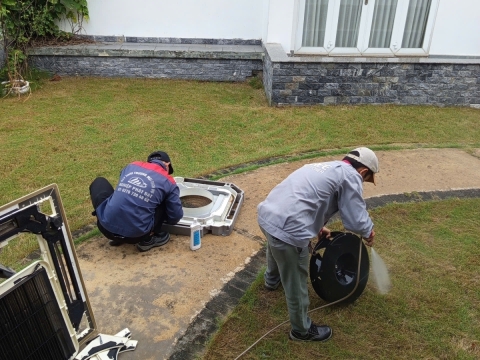 Vệ sinh bảo dưỡng định kỳ cho khách ở Tây Ninh để chuận bị ăn Tết thôi