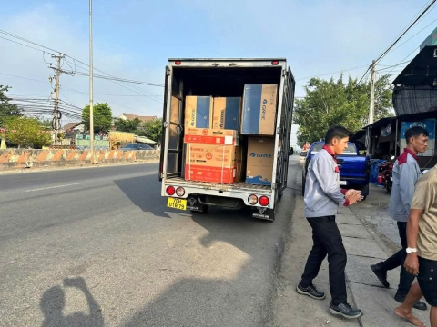 LÊN ĐƠN MÁY LẠNH GREE KHAI TRƯƠNG NĂM MỚI PHÁT TÀI