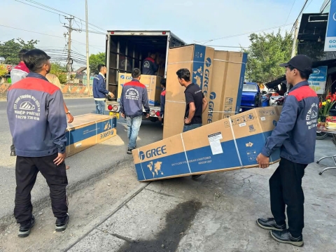 LÊN ĐƠN MÁY LẠNH GREE KHAI TRƯƠNG NĂM MỚI PHÁT TÀI